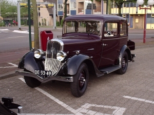 DE-33-49 Peugeot 201BR Bjr.